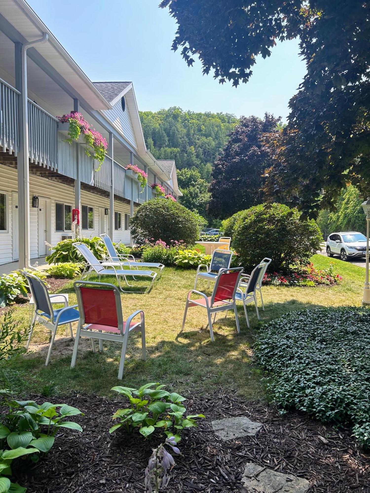 Main Street Motel Фиш-Крик Экстерьер фото